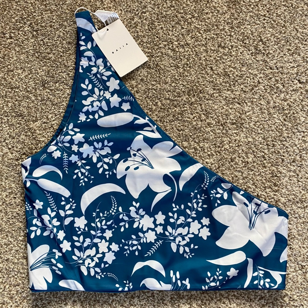 Baiia Swimsuit Top, US Women’s 16, Valencia One Shoulder, Blue & White Floral